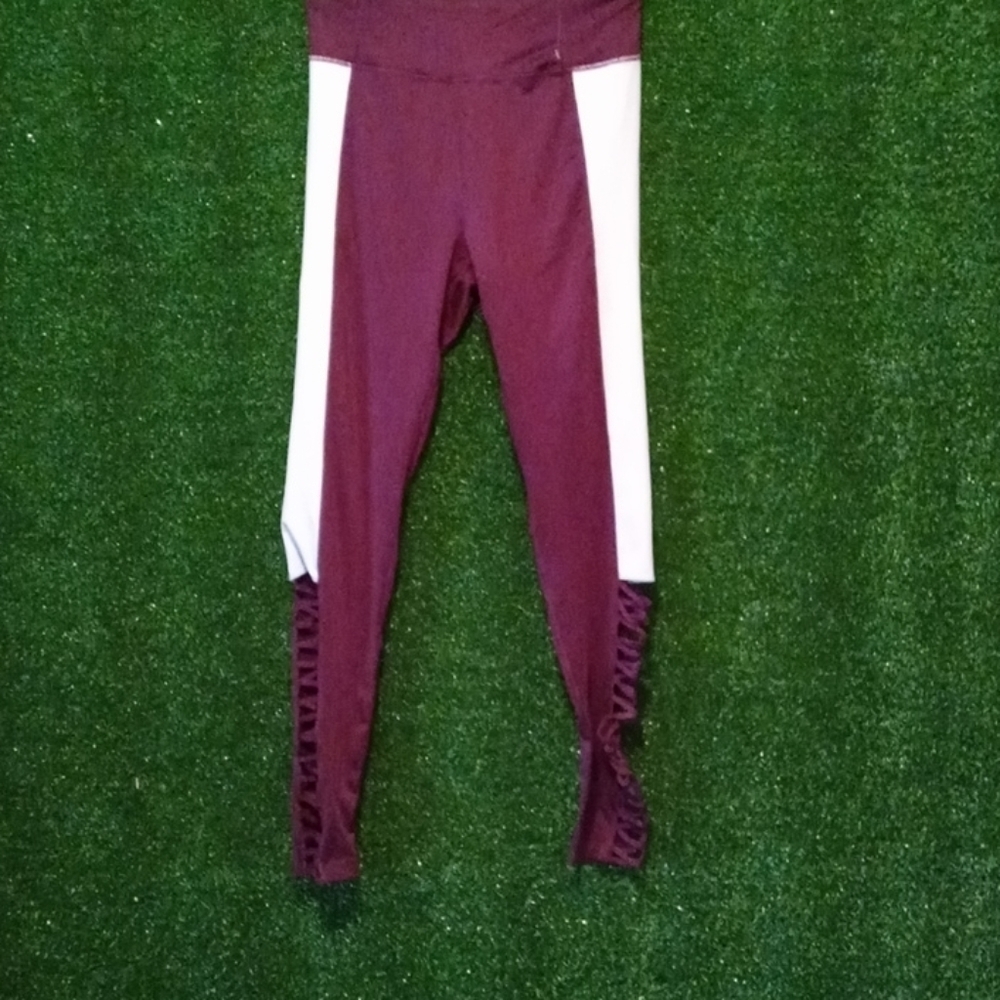 Adore Me maroon leggings